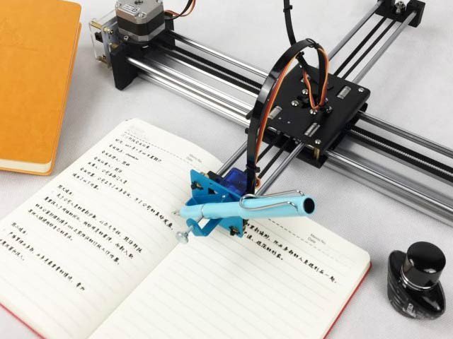 Chinese Student Got Completed Boring Work from Robot