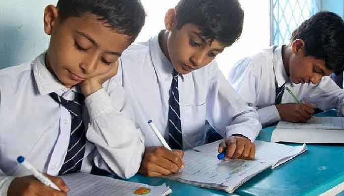 Minister Announces Holidays After 2 Weeks Of Exams in Punjab Minister Announces Holidays After 2 Weeks Of Exams in Punjab