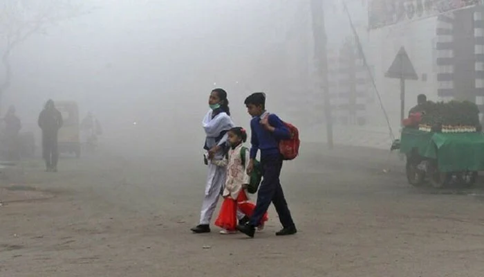 LHC Orders Education Department Extension in Winter Vacations in Lahore Schools