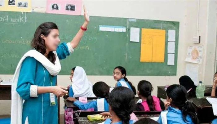 Conjunctivitis Affected Schools Consider for Holidays