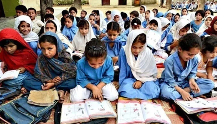 Sindh Govt Replaces Urdu Medium with English Medium System in Schools