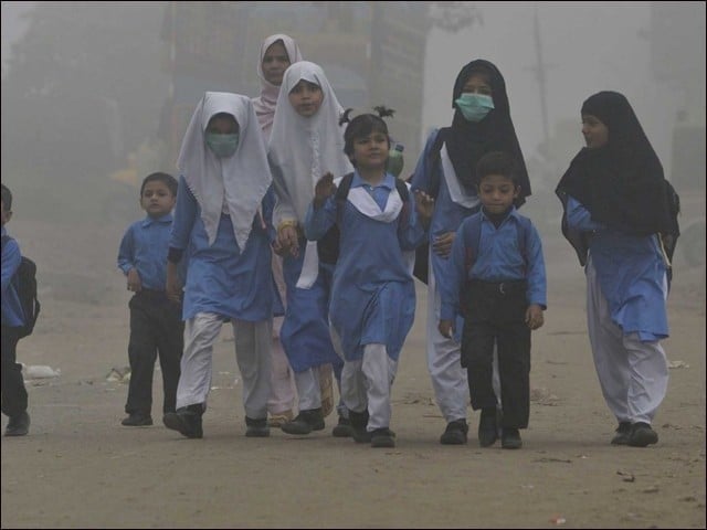 Punjab Impose Smog Emergency Schools Remain Open