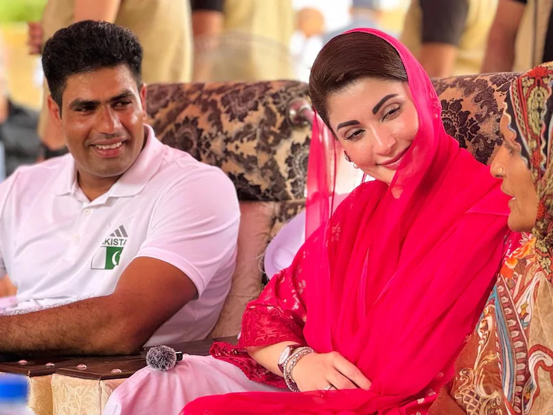 Gold Medalist Arshad Nadeem Announces 100 Free Laptops for Students