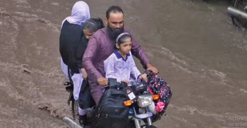 DC to Decide School and College Holidays in Sindh Amid Rainfal