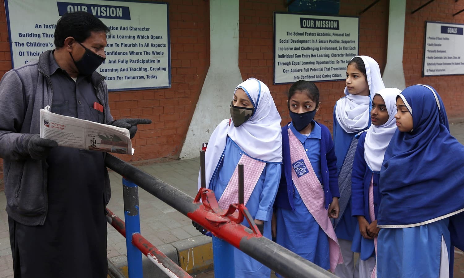 Massive Enrolment Fraud Uncovered in Lahore Public Schools Massive Enrolment Fraud Uncovered in Lahore Public Schools