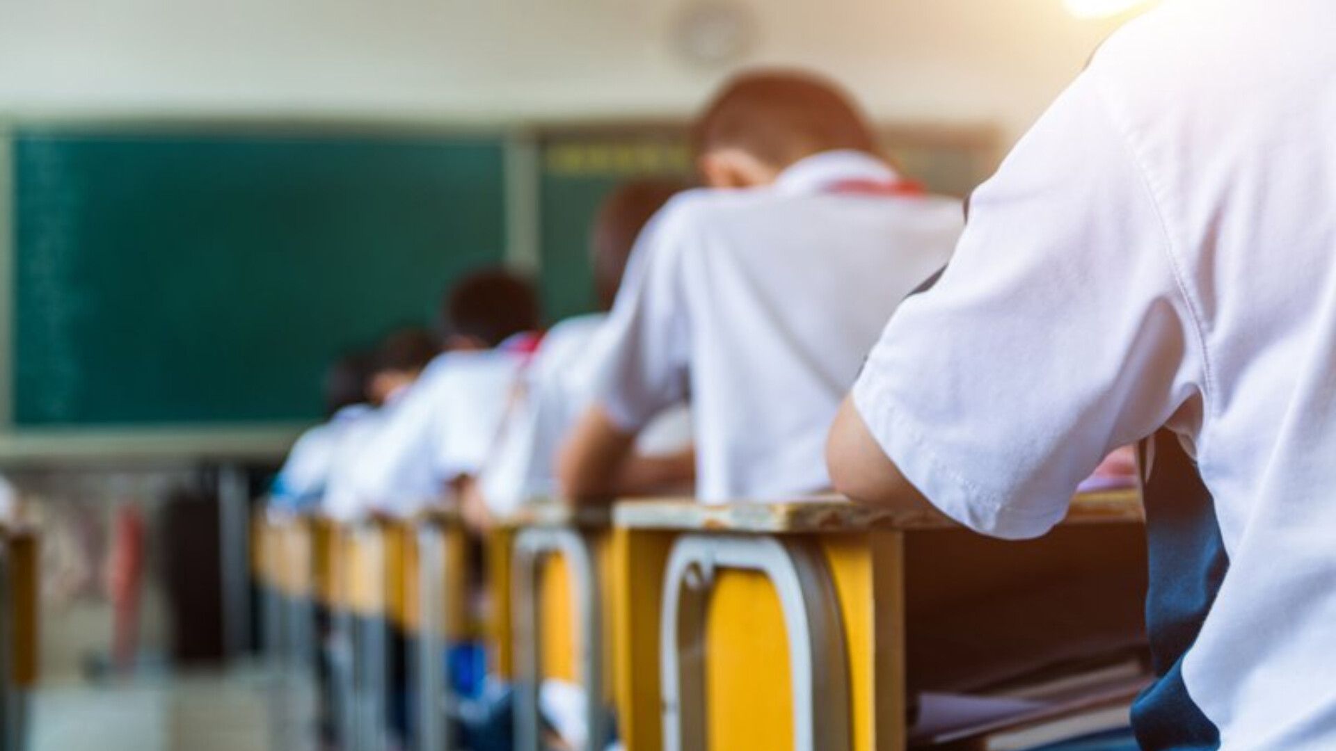 Late Arrival Costs Hundreds of Lahore Students Their Matric Exam Late Arrival Costs Hundreds of Lahore Students Their Matric Exam