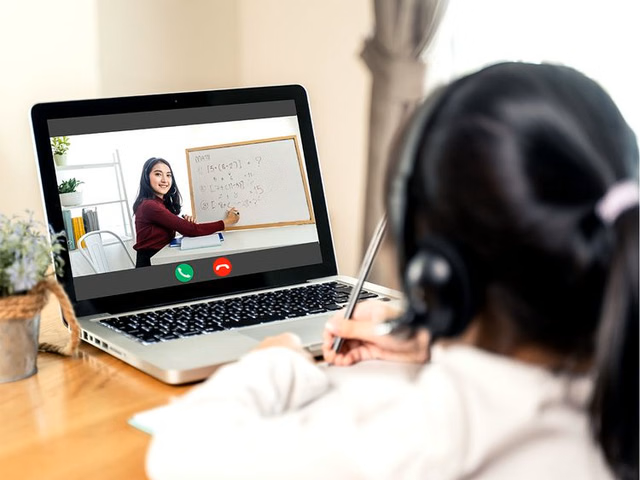 UAE Shifts Schools to Online Classes Amid Rising Security Concerns